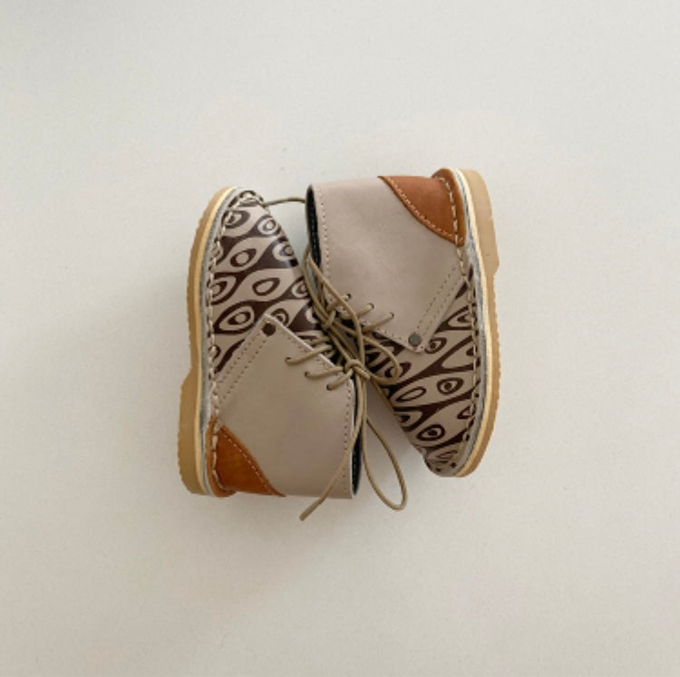 Brown Pattern Vellies