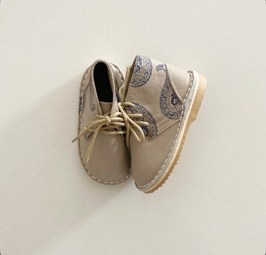 PAISLEY BEIGE VELLIES