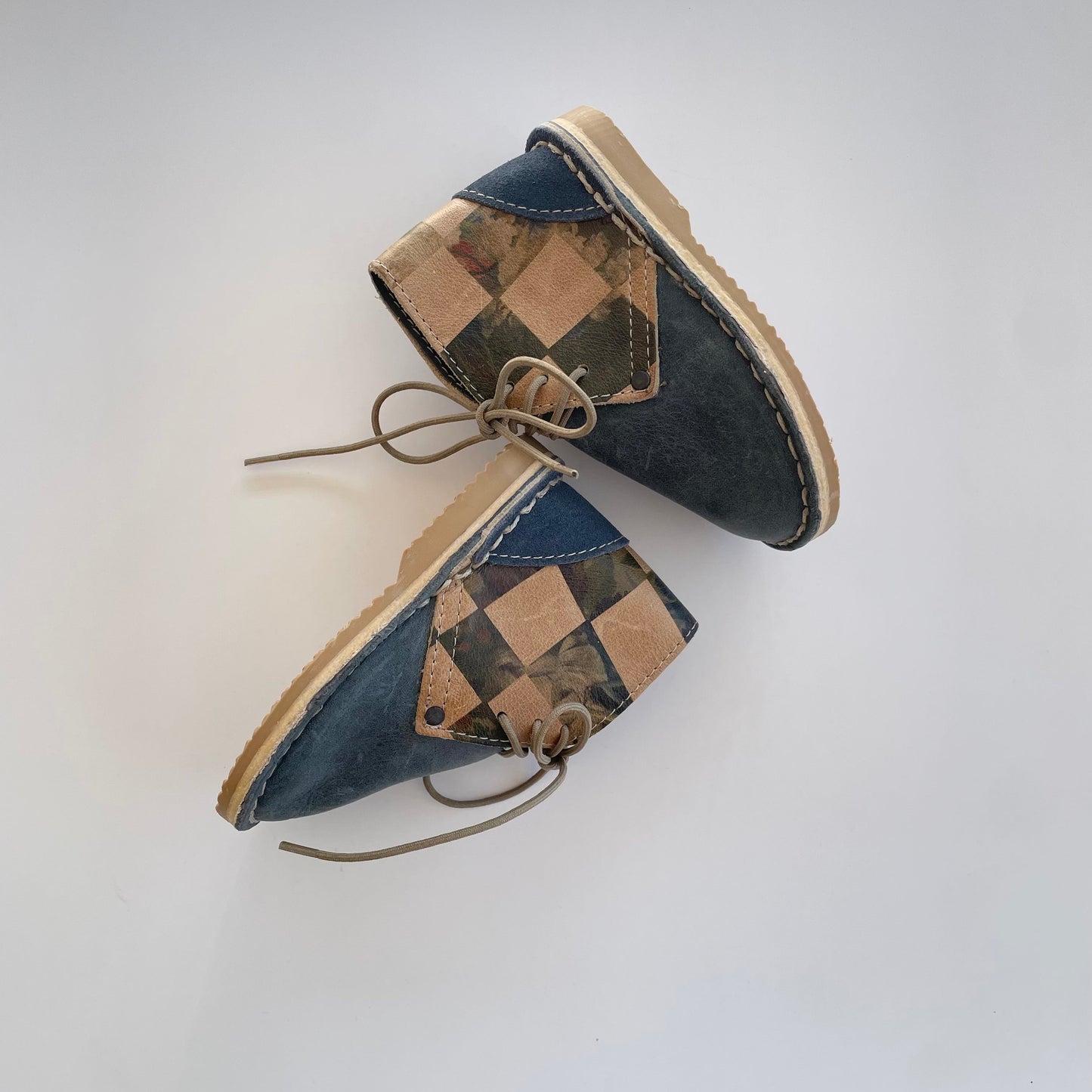 SQUARE VELLIES