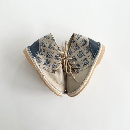 BEIGE/NAVY VELIES