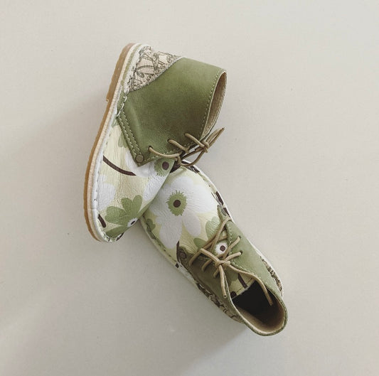 FLORAL GREEN VELLIES