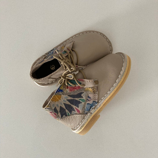 COLOUR PATTERN VELLIES
